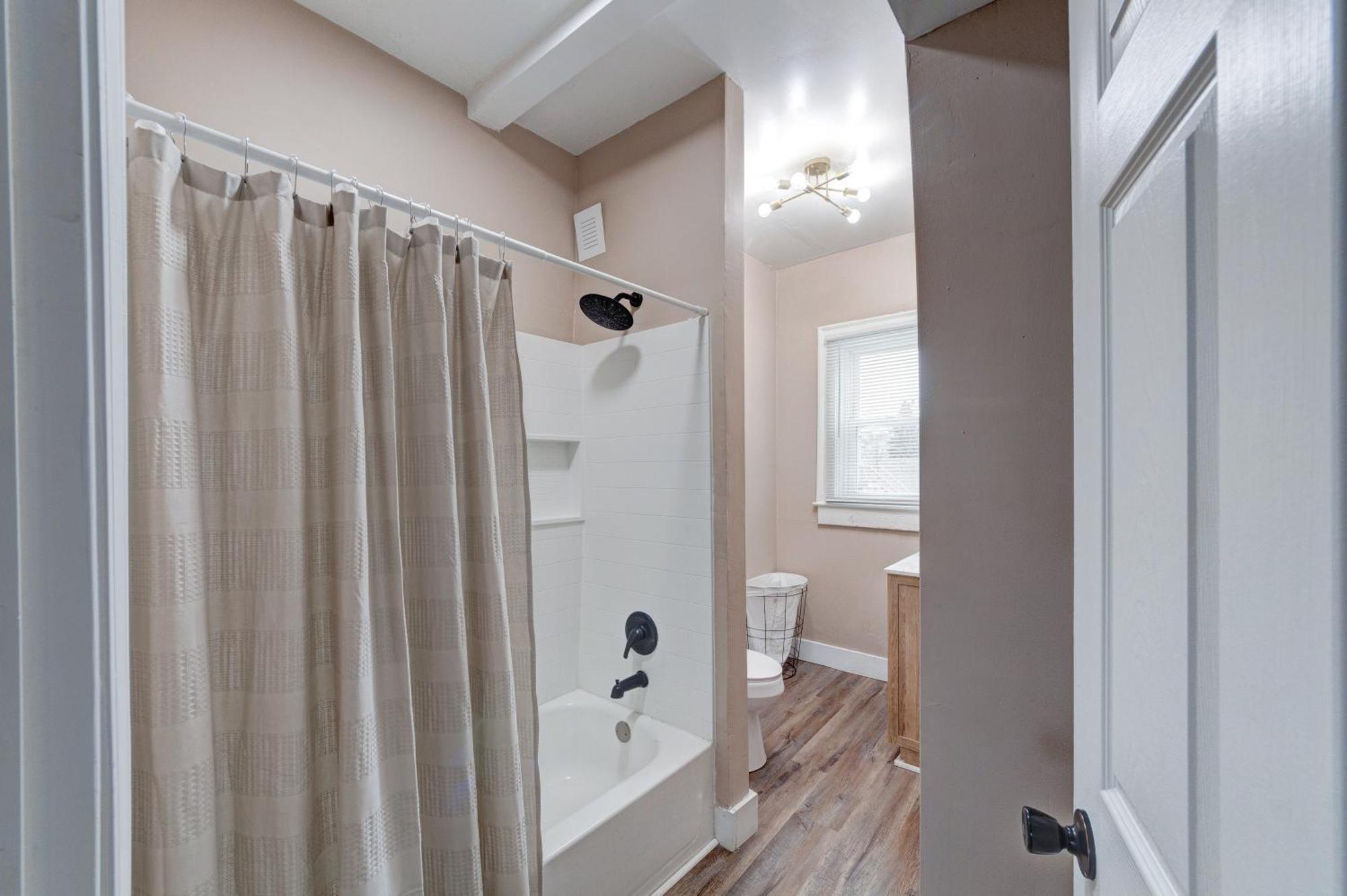 Prime 2Br Gem, Near Convention Hub! Lejlighed Indianapolis Eksteriør billede